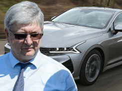 Новые служебные машины будет иметь каждый третий воронежский чиновник из странного учреждения 