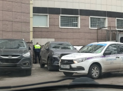 Некрасивый поступок совершил человек в форме в Воронеже