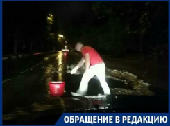 Воронежцы спасают автомобилистов ведром, набитым камнями