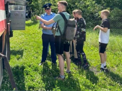 В прославившийся воронежский лагерь «Юность» приехали пожарные 