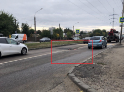 Водителей предупредили об опасном провале асфальта в Воронеже