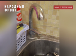 Утро и вечер без воды проводят жители многоэтажки в Воронеже
