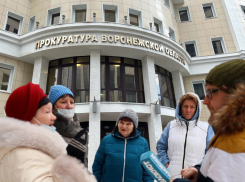 Соседи «смердящей» воронежской квартиры написали на владелицу коллективную жалобу в прокуратуру 