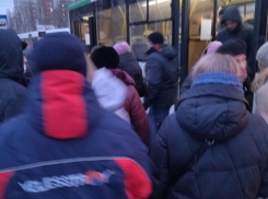 Экстренная высадка пассажиров произошла в час пик в Воронеже  