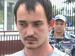 Задержан москвич отсекший мачете кисть воронежскому спасателю