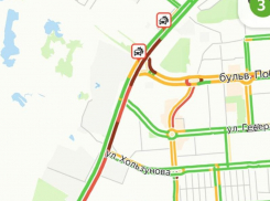 Воронежцы застряли в многокилометровой пробке 