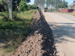 Песочные баррикады перекрыли доступ к домам воронежцев