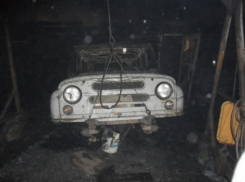 В Нижнедевицком районе сгорели два автомобиля «УАЗ»