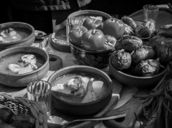 В начале 90-х годов планировалось открытие воронежского ресторана в Китае