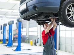 Что же, здравствуй первый снег: кто без колебаний подготовит машины воронежцев к зиме