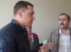 Главный инженер УК «Городок» не хотел давать ответы разгневанным воронежцам и отправлял их в суд и прокуратуру