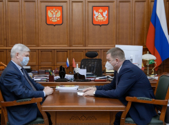 Производительный депутат Госдумы Кастюкевич не смог обойтись без губернатора Гусева