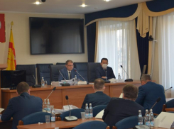 Повышение тарифов ЖКХ, голосование за сомнительный Генплан -  почему депутаты городской Думы принимают такие решения