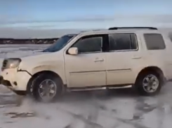 Honda красиво испытали на ледяном поле в Воронеже 