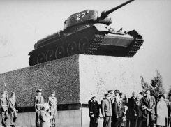 41 год назад открыли памятник танку Т-34 на юго-западе Воронежа