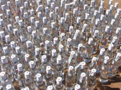 В Воронеже в поселке Шилово изъяли 85 тонн «левого» алкоголя