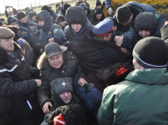 В Новохоперском районе продолжаются столкновения геологов с местными жителями и казаками (ФОТО)
