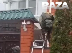 Спецназовцы нежданно наведались в гости к азербайджанскому бизнесмену в Воронеже
