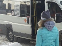 Водитель автобуса бросил ребёнка в чужом городе на морозе рядом с маргиналами в Воронежской области