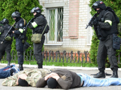 Обнародованы кадры спецоперации по освобождению воронежской ГИБДД