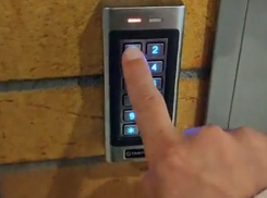 Воронежец обнаружил нацистский код в туалете кафе накануне Дня Победы