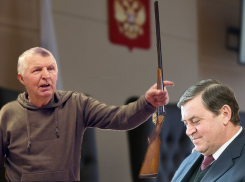 У бросившего вызов экс-вице-губернатору Макину пенсионера отобрали ружьё