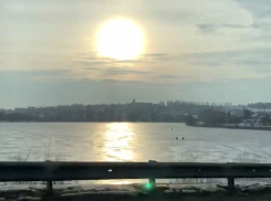 Русская рыбалка или рулетка: воронежские мужики сели поудить в плюс 