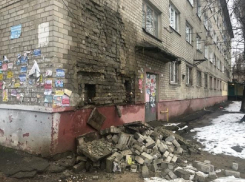 В мэрии объяснили крушение стены воронежской пятиэтажки 