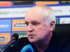 В Премьер-лигу за один сезон: крупную задачу поставил тренер «Факела» после вылета из РПЛ