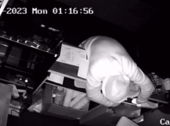 Два ограбления за ночь совершил житель Воронежа – опубликовано видео