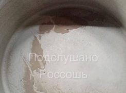 Странный осадок от воды из под крана смутил жительницу Воронежской области
