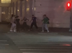 Драйвовые массовые пляски спонтанно случились в центре Воронежа