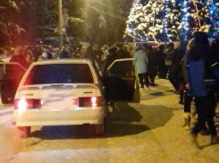 Массовый отрыв под звуки Lada попал на фото в Воронеже