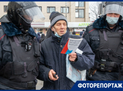 Дождь, снег и догонялки с полицией: как прошла вторая незаконная акция в Воронеже