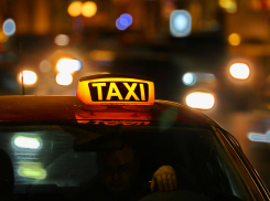 Таксист проломил клиенту череп после дерзкого поступка в Воронеже 