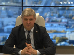 Главные проблемы всех воронежских дорог назвал губернатор Гусев в прямом эфире