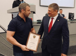 Президента воронежской Федерации смешанного единоборства отметили в Министерстве спорта