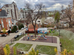 Сквер с волком из «Ну, погоди!» появился в центре Воронежа 