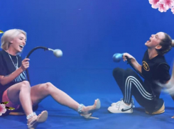 Пошлым конкурсом высмеяла в своем шоу Воронеж Настя Ивлеева