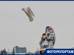 И дождь не помеха: воронежцы выпустили голубей на Благовещение