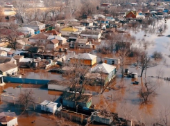 Затопленный Калач показали воронежцам с высоты птичьего полета