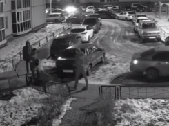 Mortal Kombat по-воронежски сняли на видео во дворе дома 