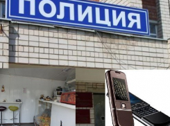 В Воронеже грабители отняли у продавца общепита два мобильника