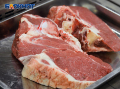 Алексей Гордеев попросил накормить воронежских врачей мясом 