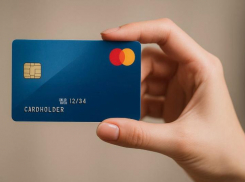 Челябинский дроппер вернула деньги жертве мошенников из Воронежской области