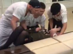 Спасение девушки во время пожара в «Галерее Чижова» попало на видео