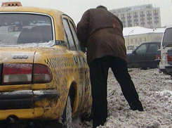 В Острогожске районе мужчина с ножом пытался ограбить таксиста