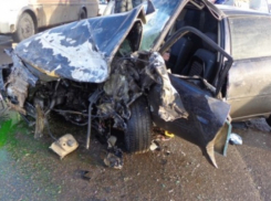 В ДТП на М-4 «Дон» в Новохопёрском районе погиб мужчина и двое пострадали