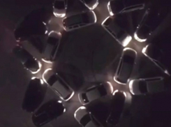 Гигантскую звезду Давида из машин сняли на видео в Воронеже