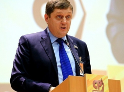 Олег Пахолков выразил соболезнования родным погибших на пожаре под Воронежем 